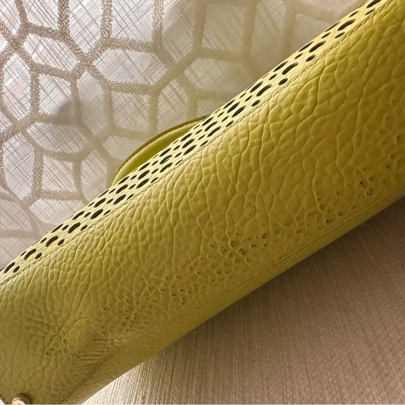 Kate Spade Handbag - Picture 2 of 4